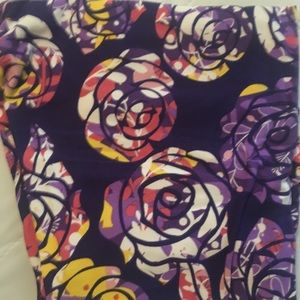 Brand new TC LuLaRoe Disney Rose leggings